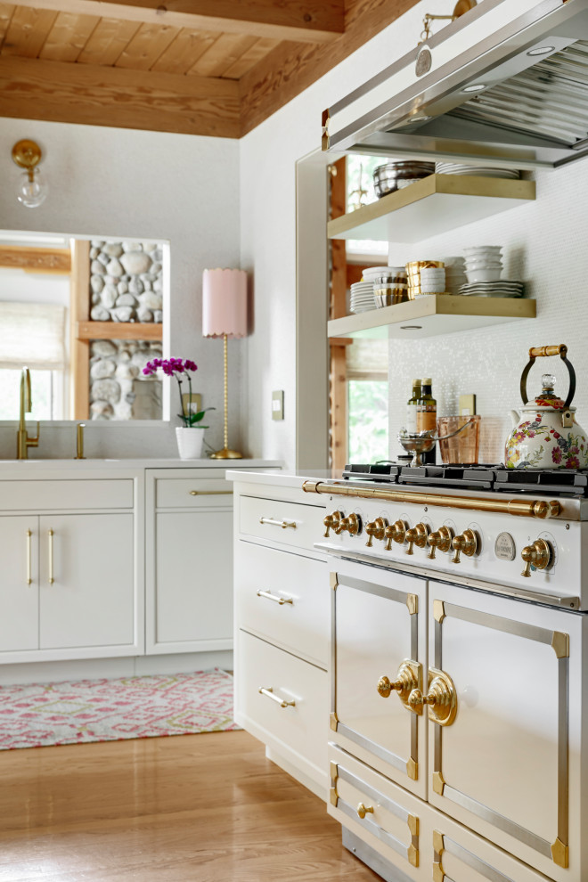 Example of a transitional kitchen design in Minneapolis