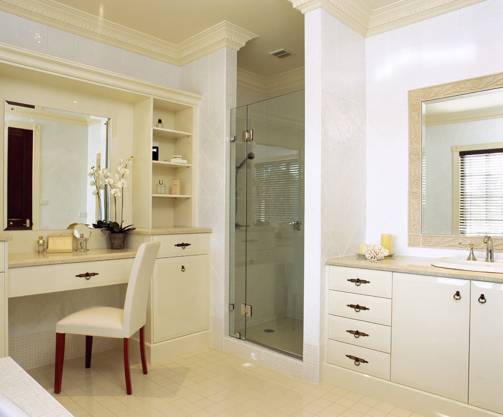 Inspiration for a mediterranean bathroom in Sydney.