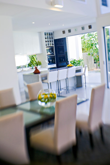 Hendra contemporary