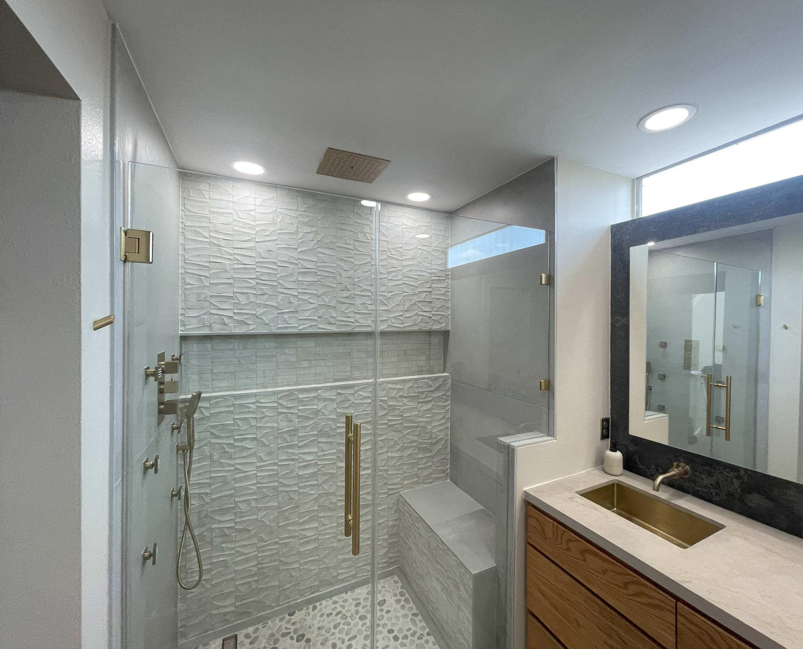Contemporary Primary Bathroom Remodeling in Houston, TX Montrose area