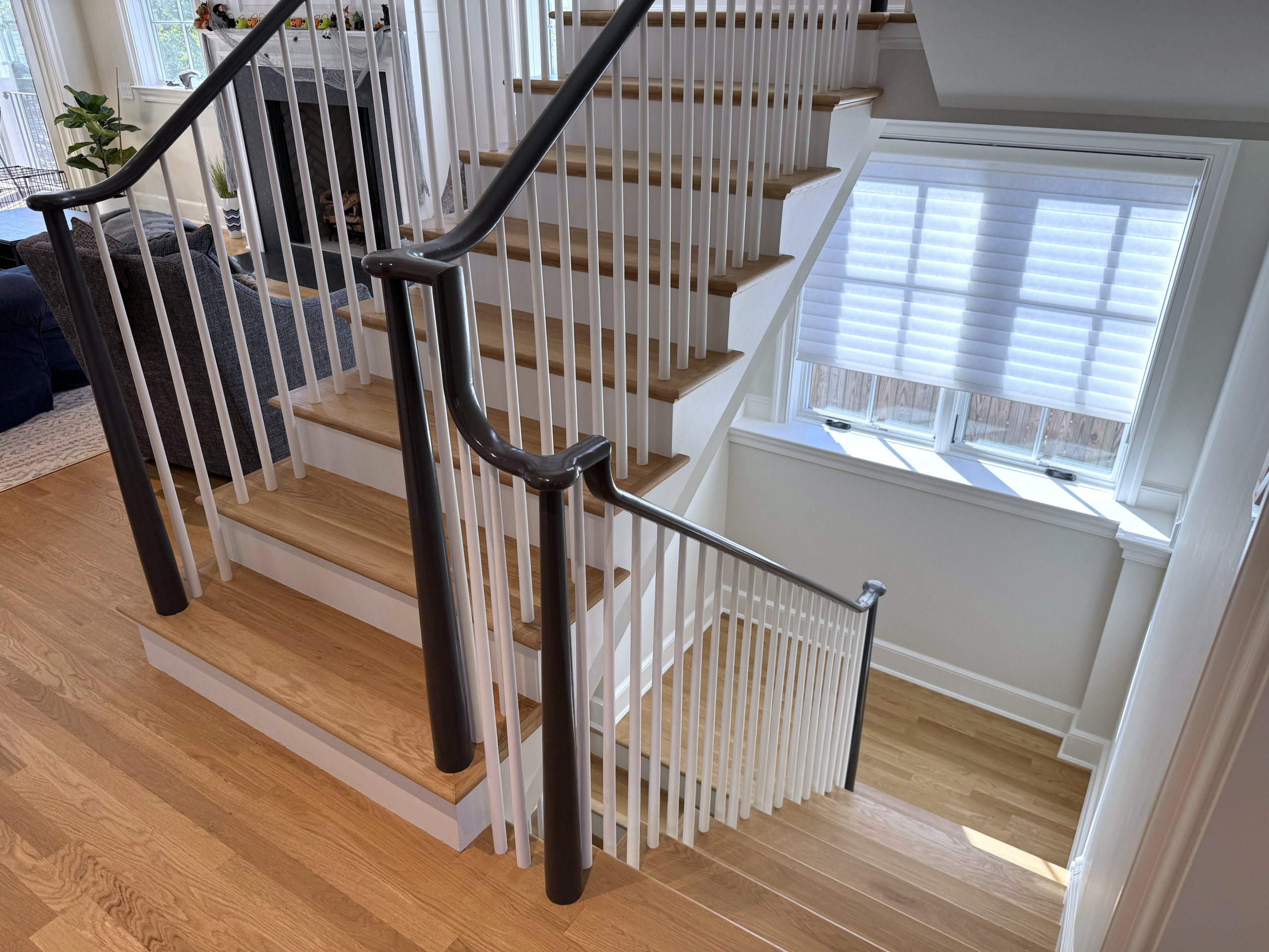 142_Airy Staircase with Over the Post Balustrade, Arlington, VA