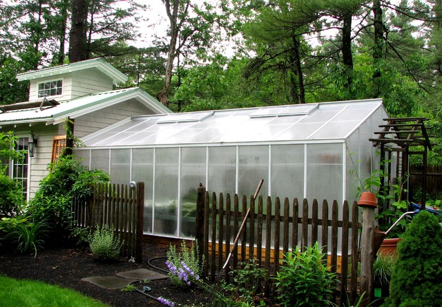 Garden Room With Spa And Greenhouse Traditional Granny