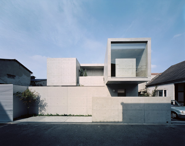 下町のコンクリートCUBE minimalistisch-haeuser