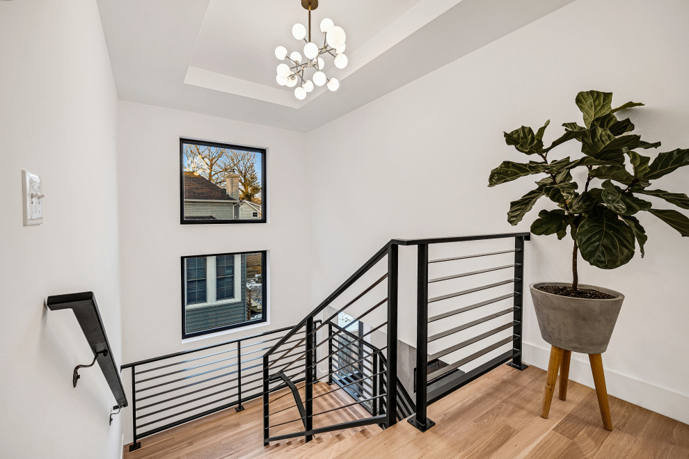 This is an example of a modern staircase in Chicago.