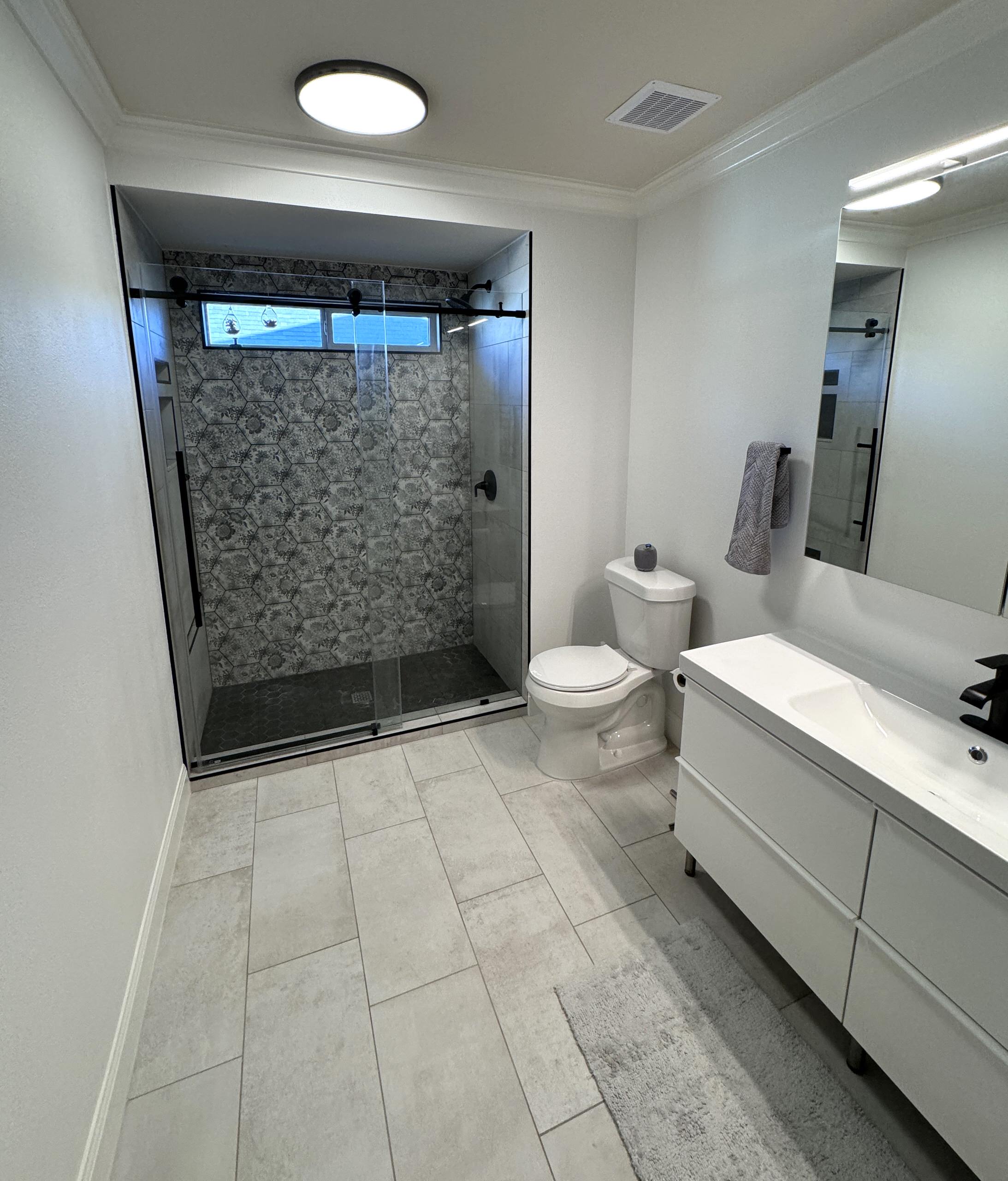 Primary and Guest Bathroom Remodeling in Katy, TX