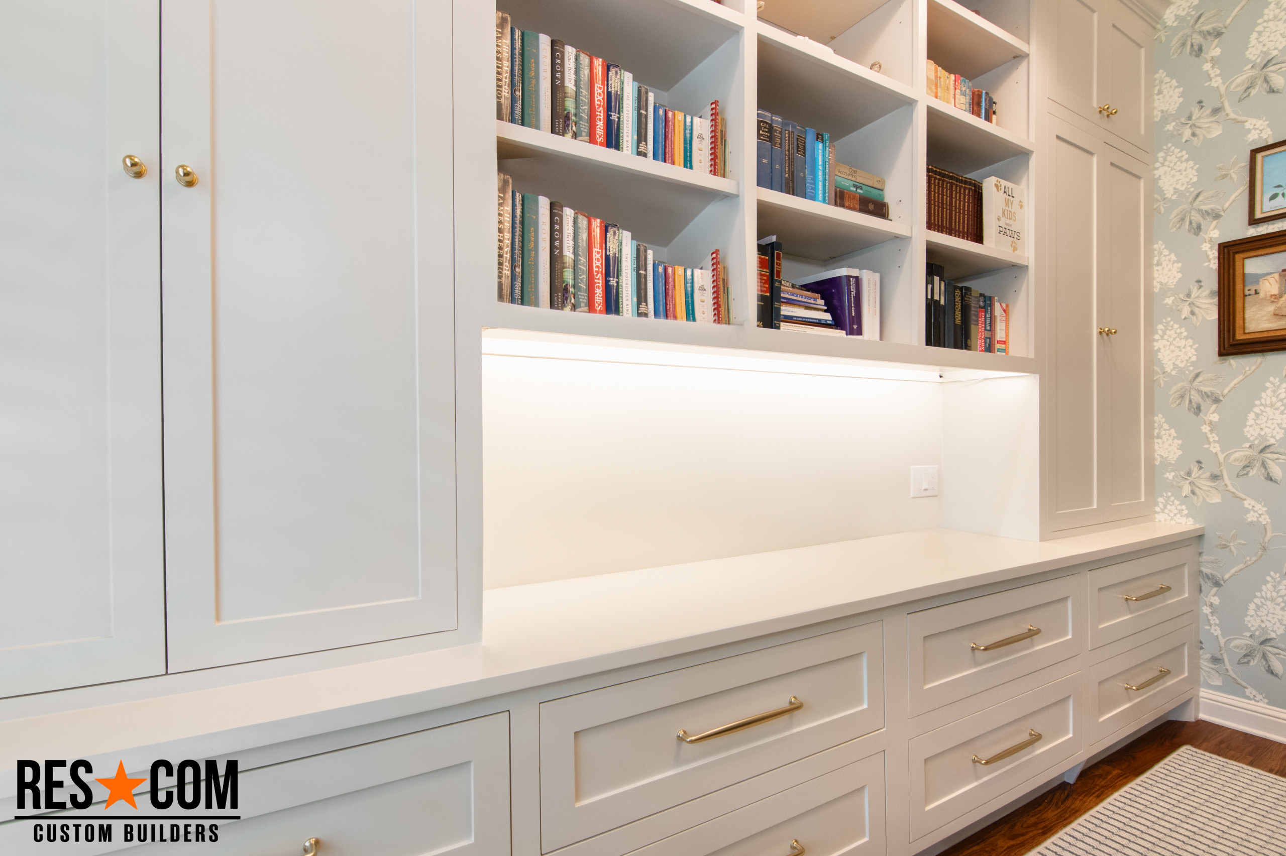 Custom Office