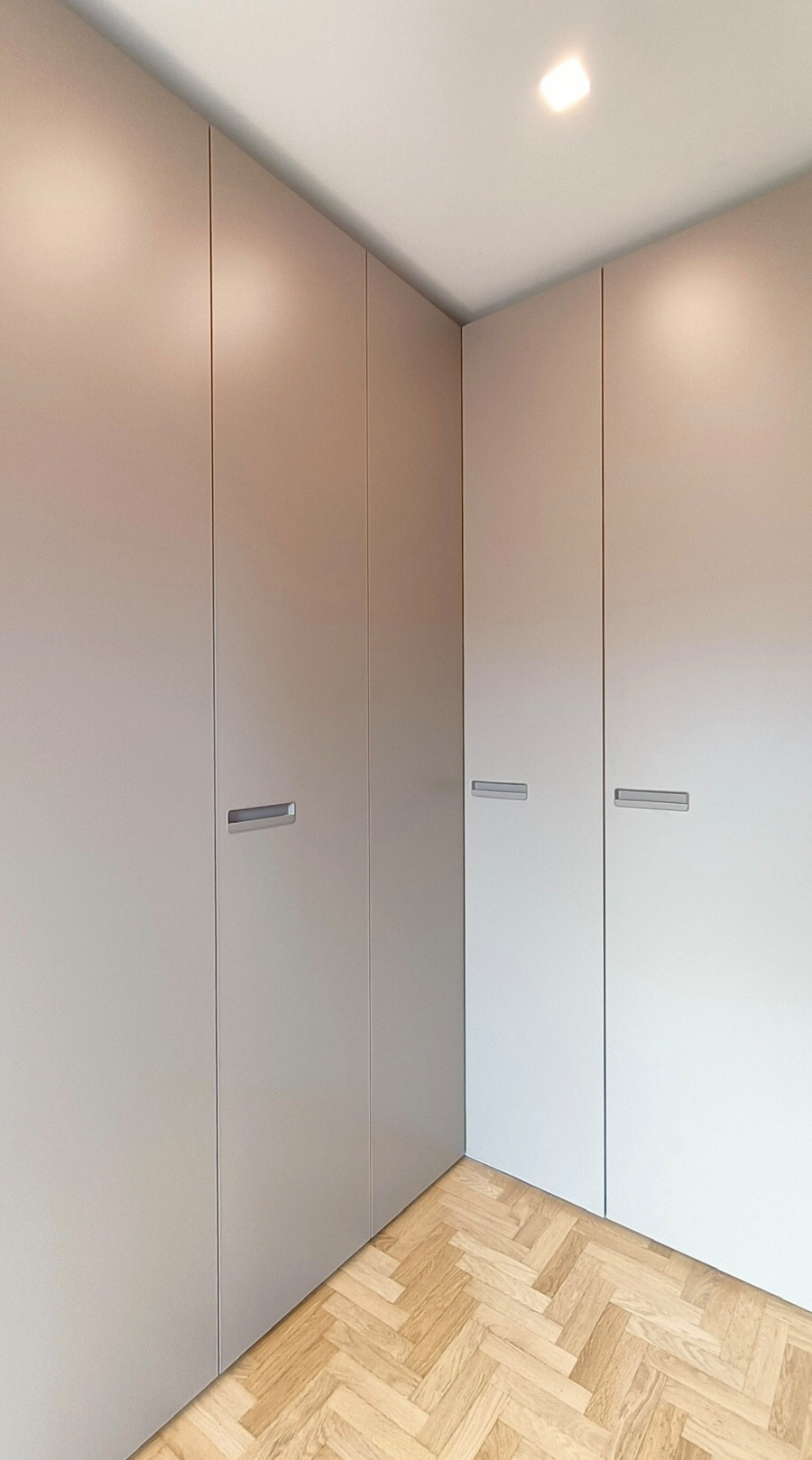 cabina armadio_Attico via Cortina d'Ampezzo
