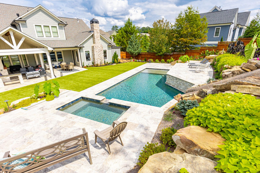Modern Backyard Oasis