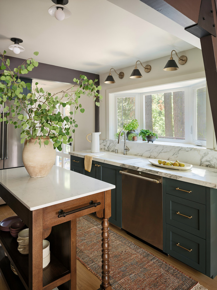 Example of a transitional kitchen design in Sacramento