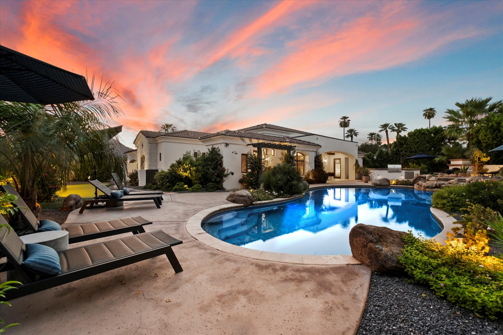 Paradise Valley Update Private Oasis