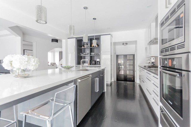 Modern White & Grey Kitchen Design Oakville - Modern - Kitchen