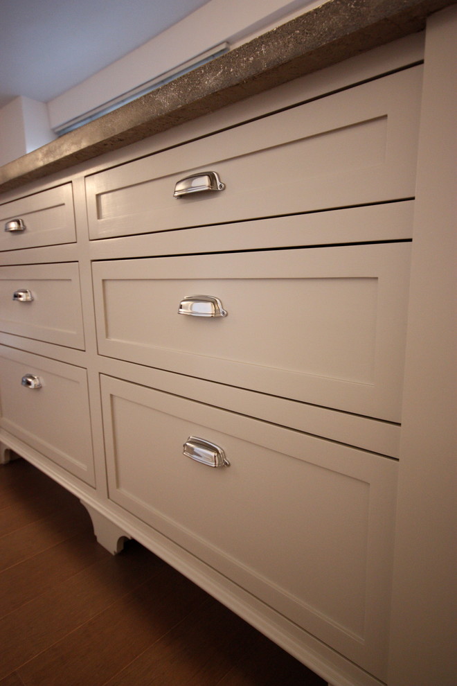 Transitional kitchen photo in New York