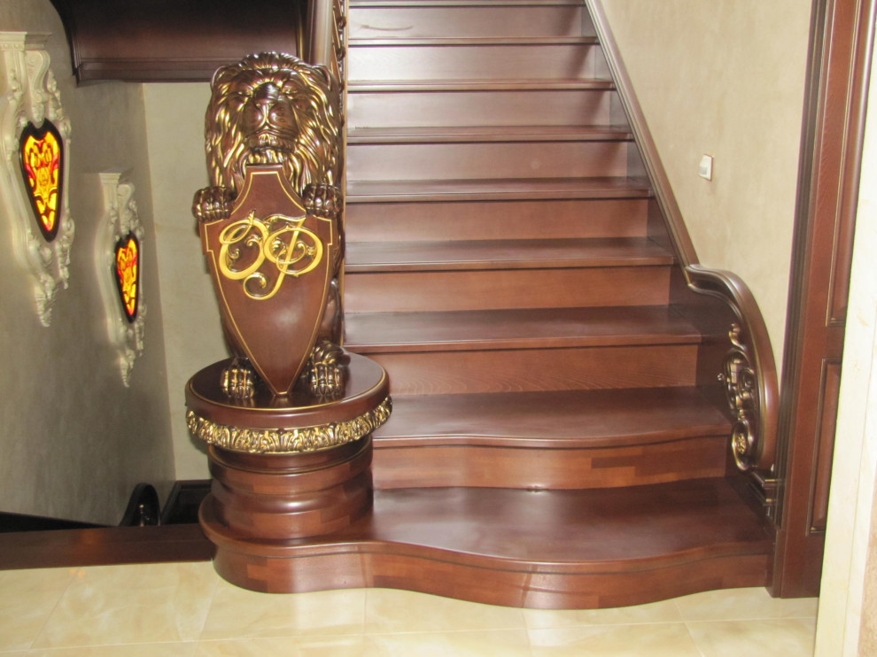 Лестница из дуба