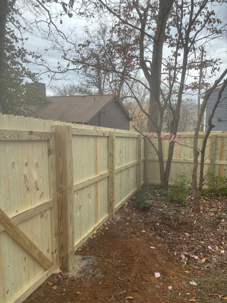 Custom Privacy Fence Installation
