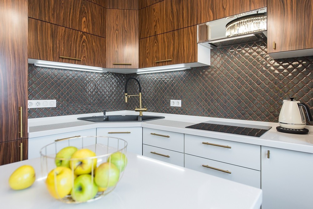 Кухня в натуральном шпоне