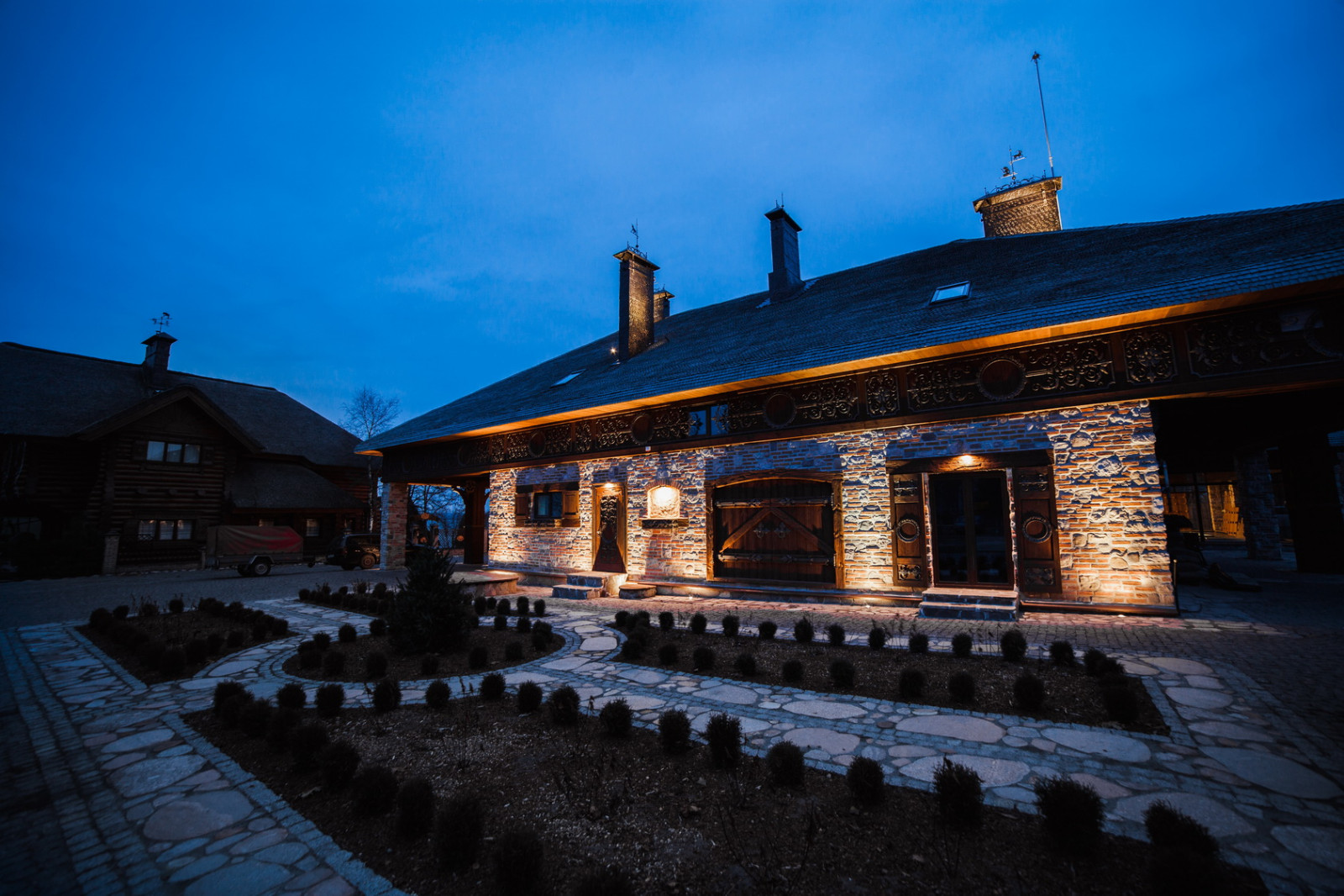 Архитектурная подсветка фасада