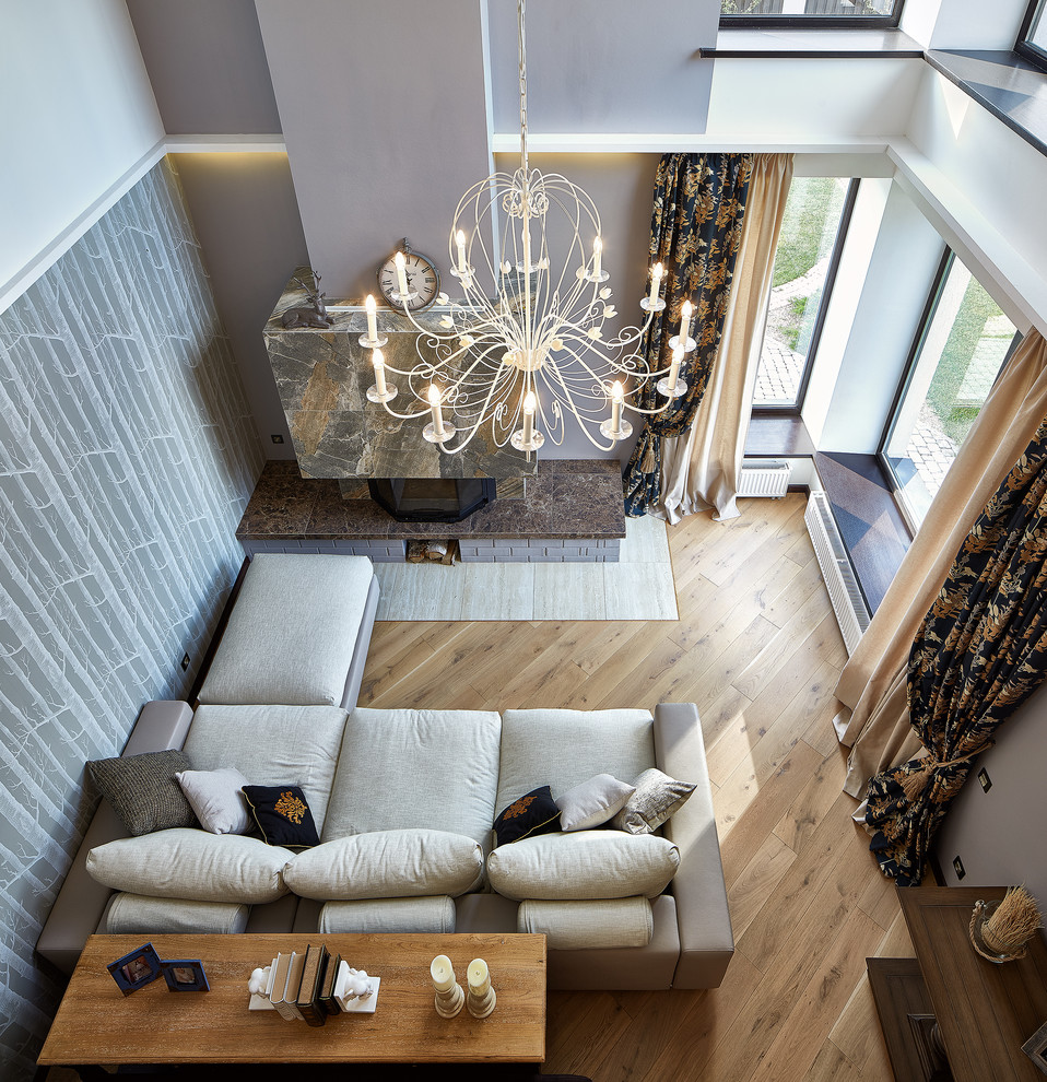 Transitional home design in Yekaterinburg.