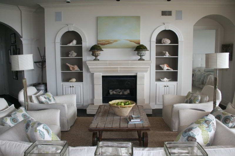 Photo of a beach style living room in Atlanta.