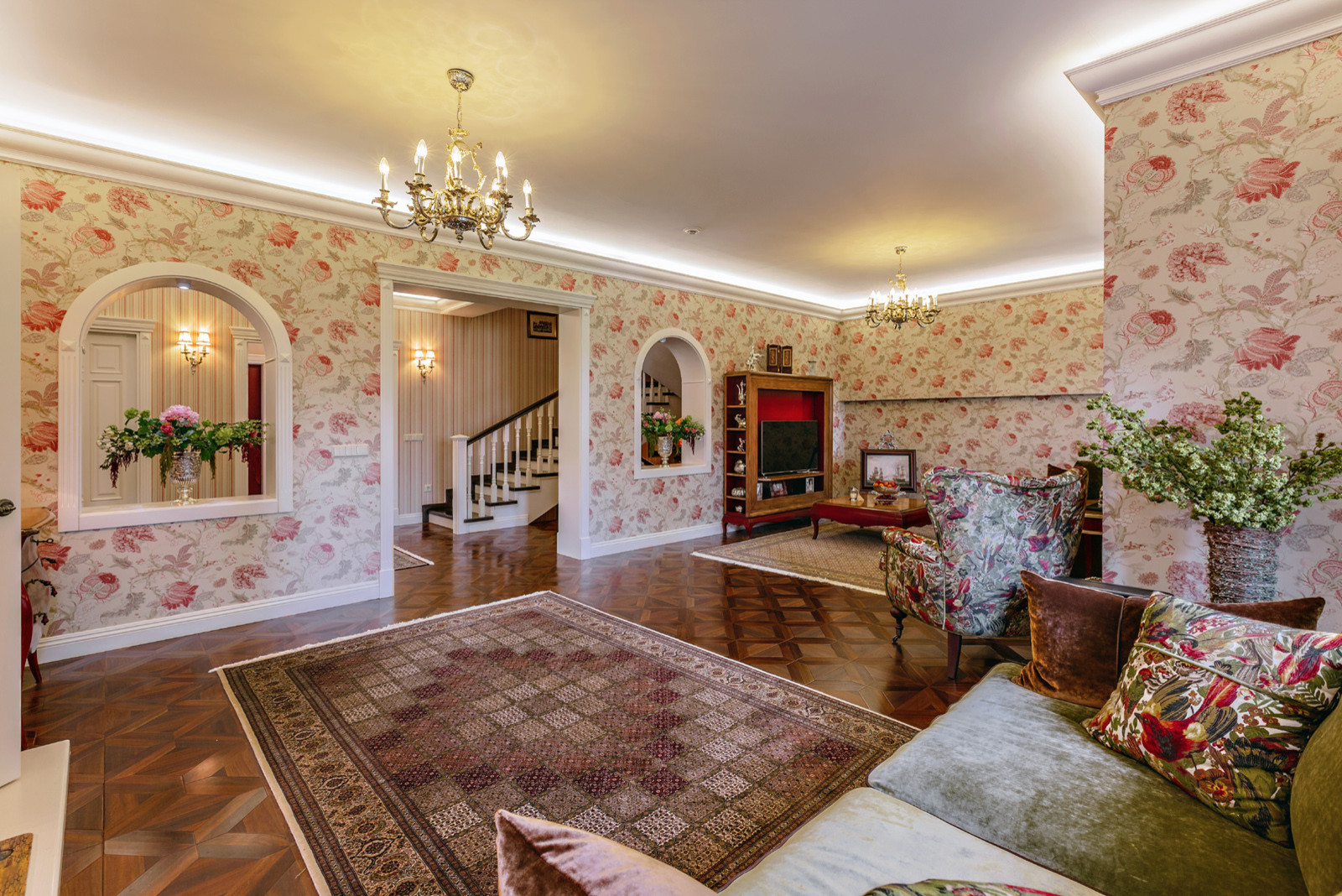 Английское чаепитие (Дом в поселке Зеленый мыс)