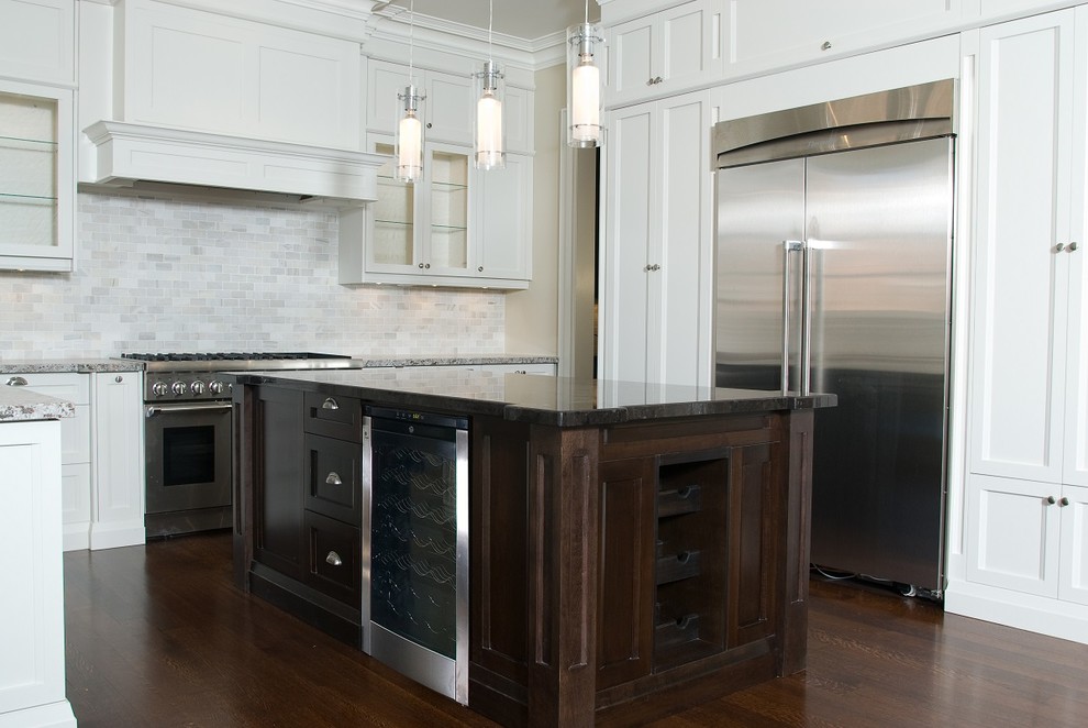 Inspiration for a transitional kitchen remodel in Toronto