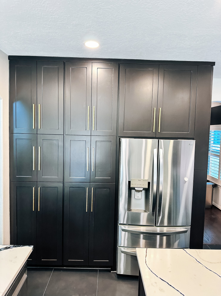 Black & White Kitchen Remodel - Pearland, TX