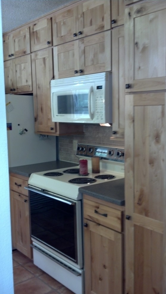 Kitchen - rustic kitchen idea