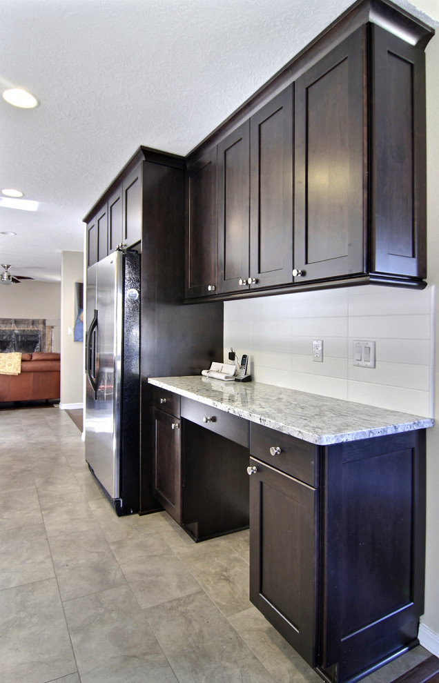 Example of a transitional kitchen design in Phoenix