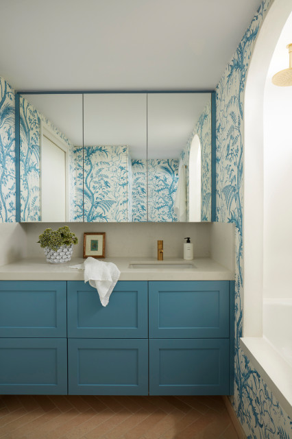 DARLING POINT HOUSE 2024 eclectic-bathroom
