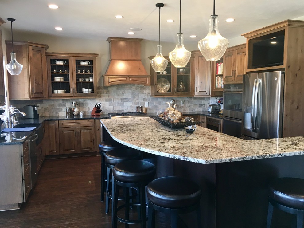 Mountain style kitchen photo in Cleveland