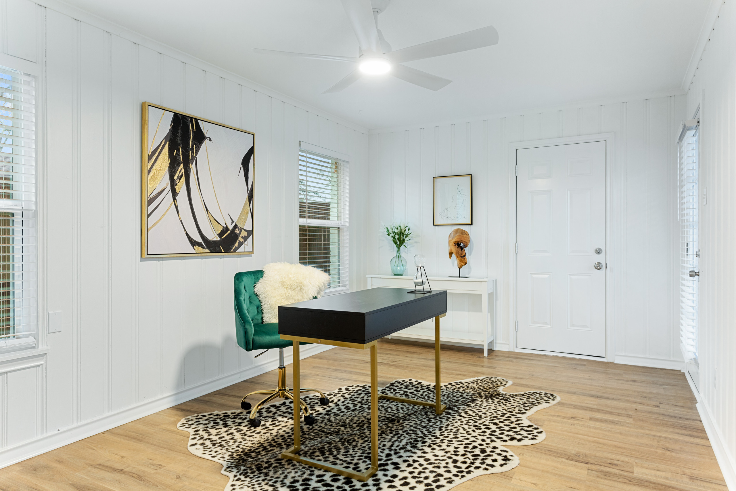 Oak Cliff Contemporary Home Staging