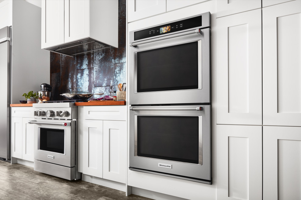 Kitchen - transitional kitchen idea