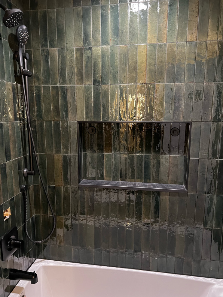 Meadowridge Hall Bathroom