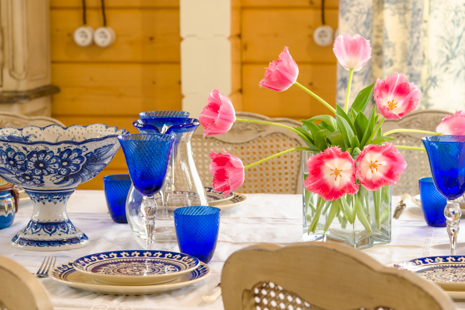 Деревянный дом в стиле  Кантри (230 кв м)