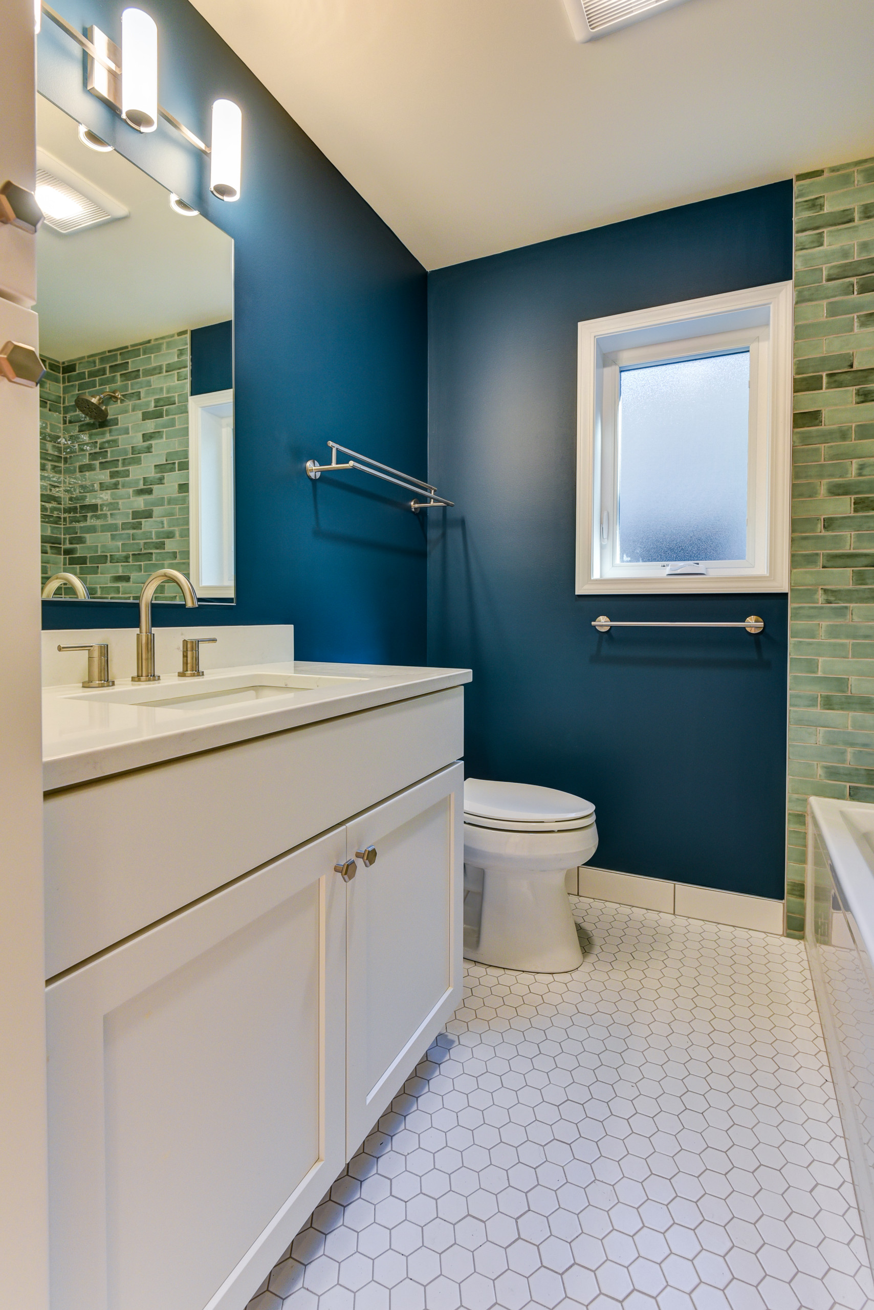 Modern Addition and Bathroom Urbana, IL 2024