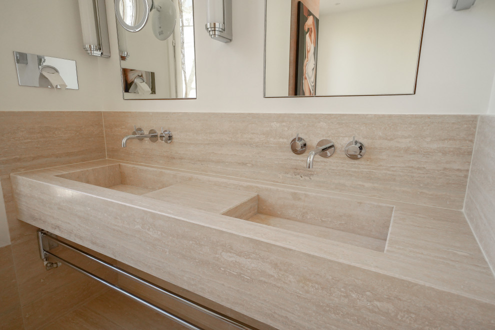 Rénovation d’une salle de bain en pierre naturelle – Paris