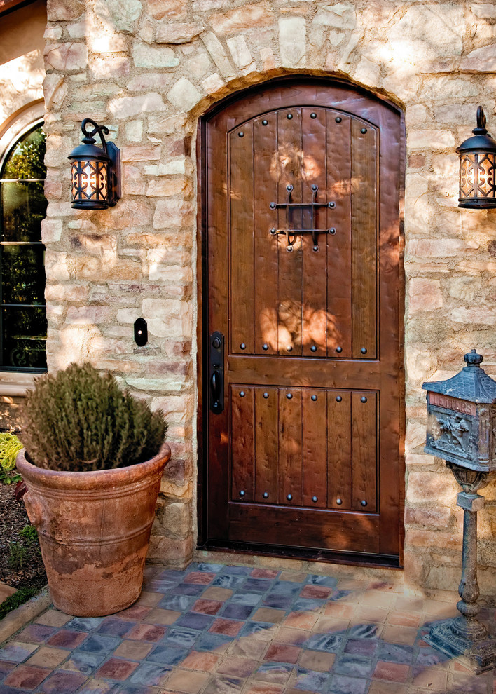 Country entryway in Los Angeles.