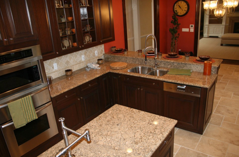 Inviting Cook's Kitchen