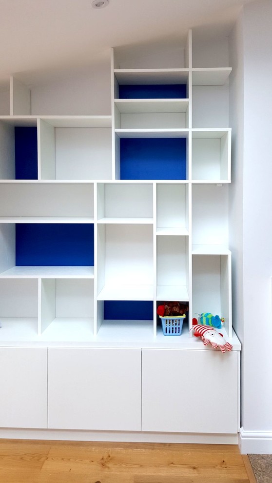 Puzzle adjustable bookcases for Living room