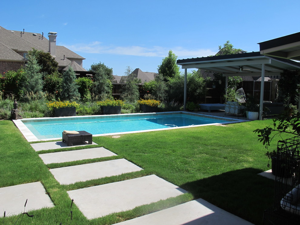 Example of a trendy pool design in Richmond
