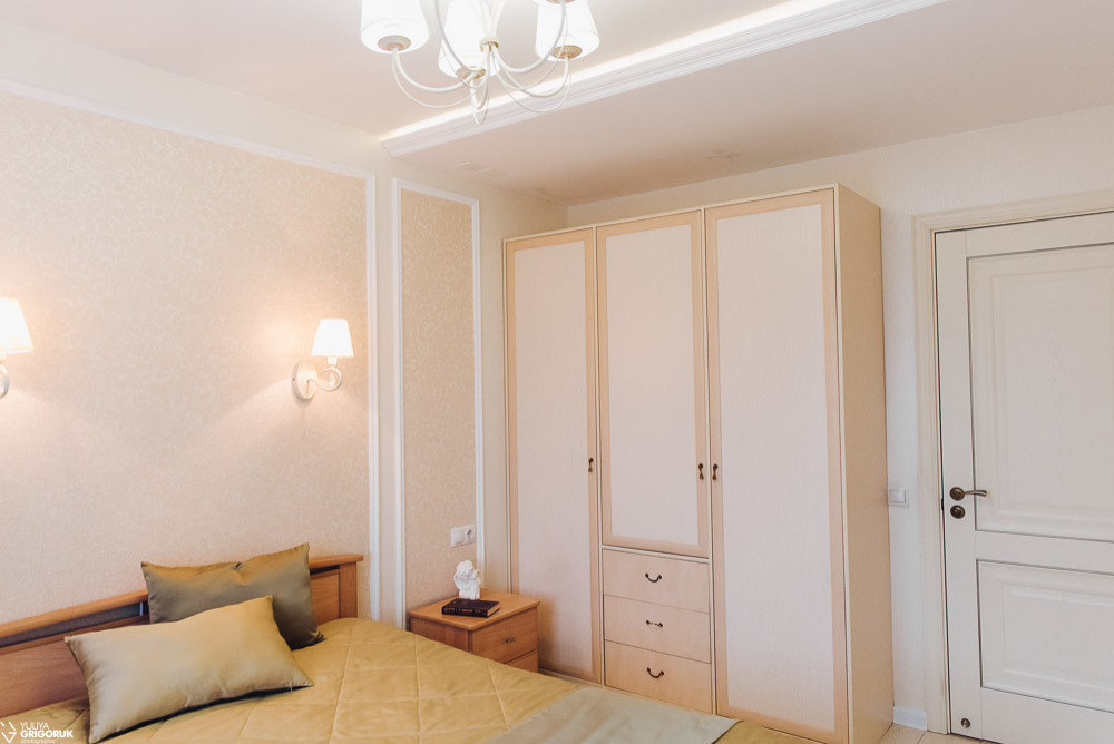 Квартира в светлых тонах с элементами классики