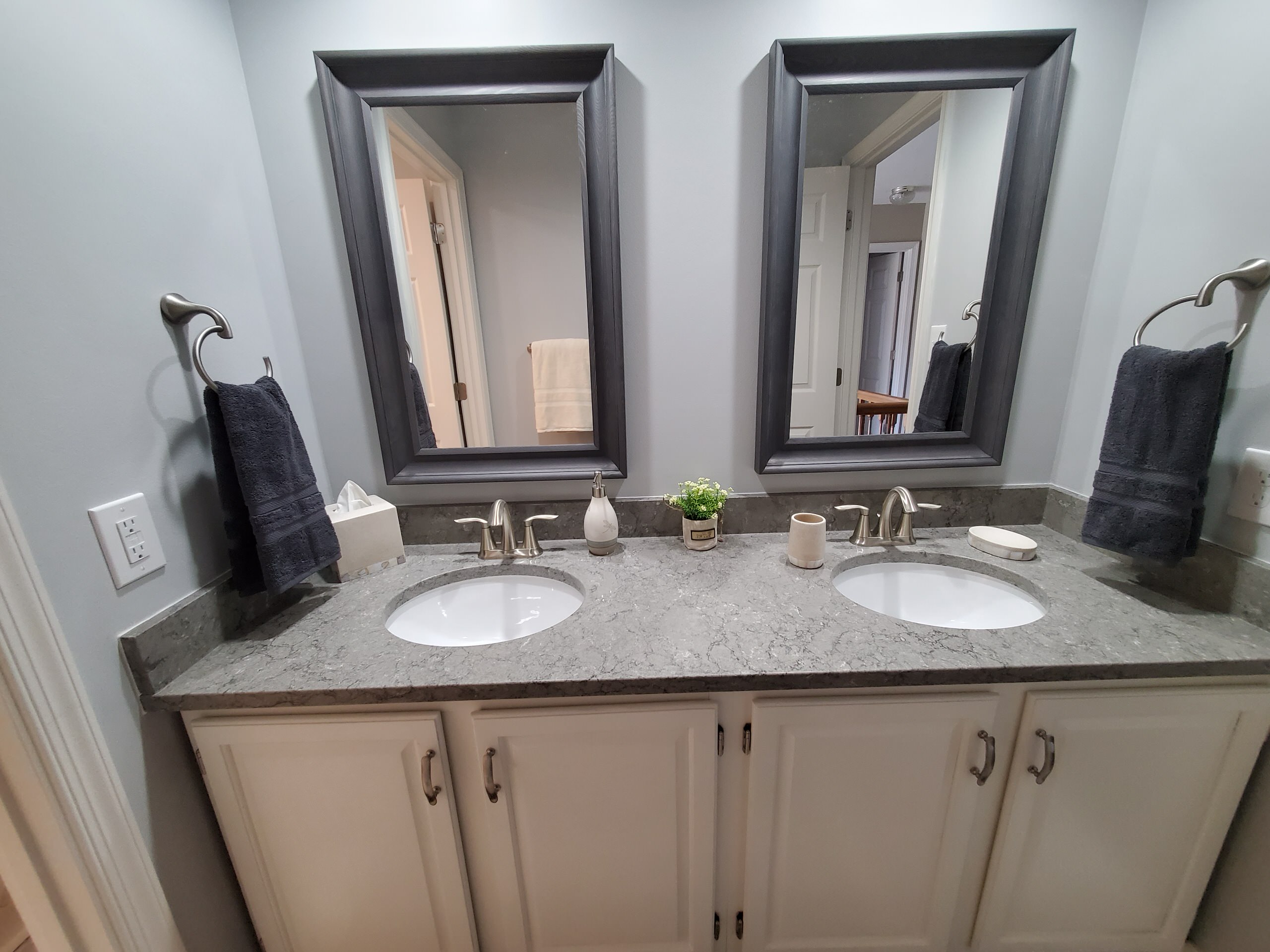 Mohr Master and Hall Bathrooms