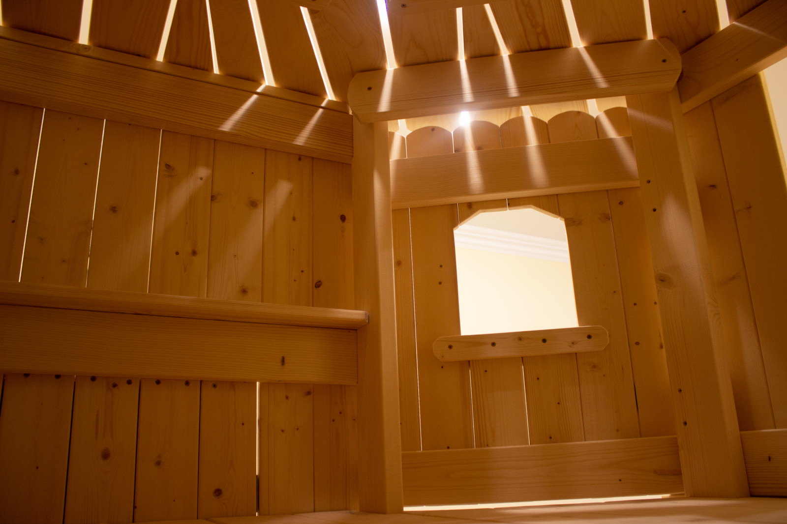 Детский интерьер из дерева для Эрика и его мамы