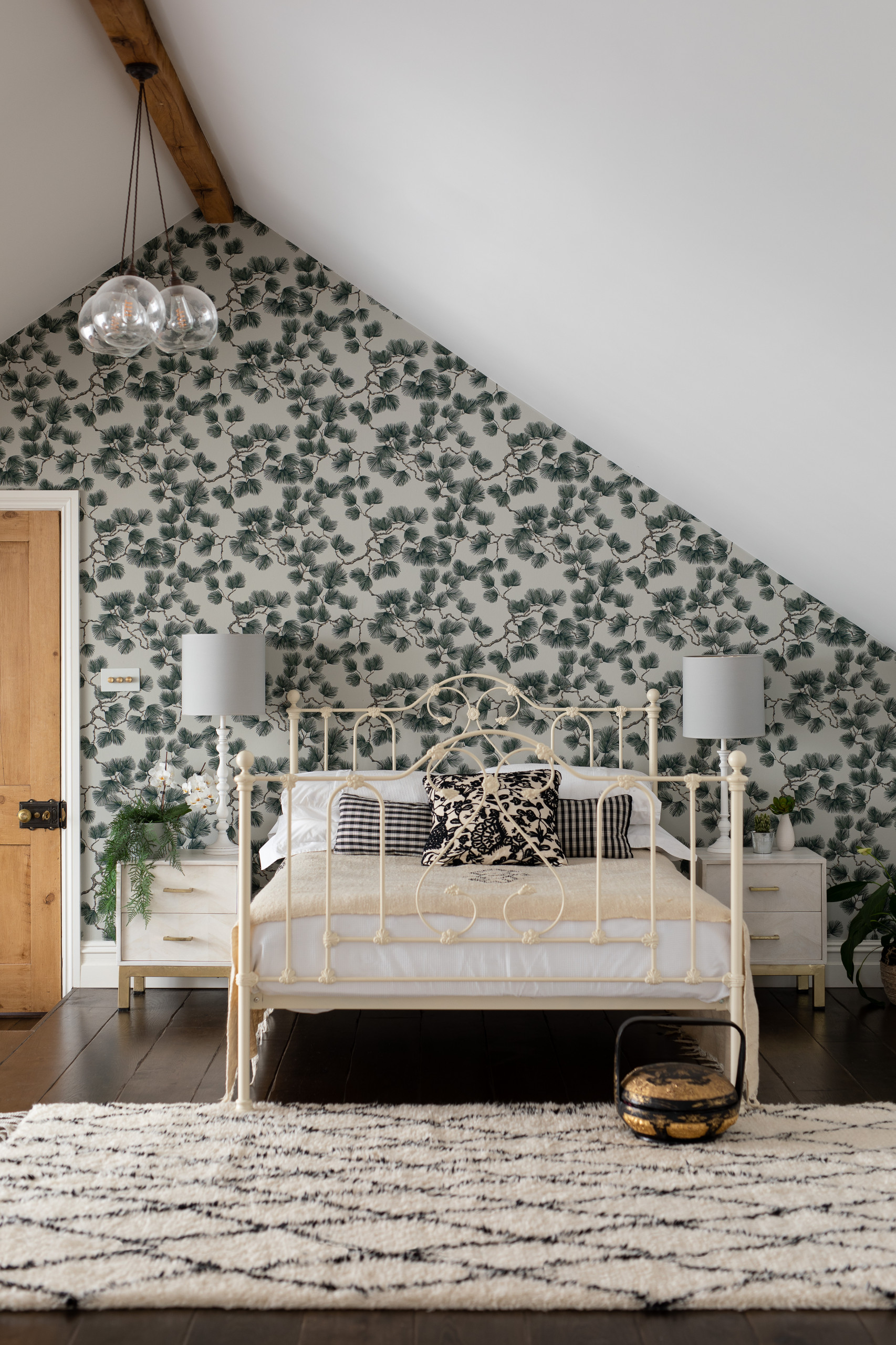 おしゃれな寝室 壁紙 のインテリア画像 75選 22年12月 Houzz ハウズ