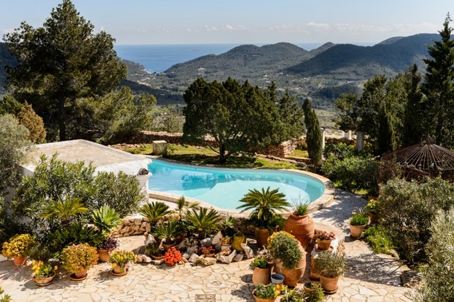 Propiedades Selectas | Kelosa contemporaneo-piscina