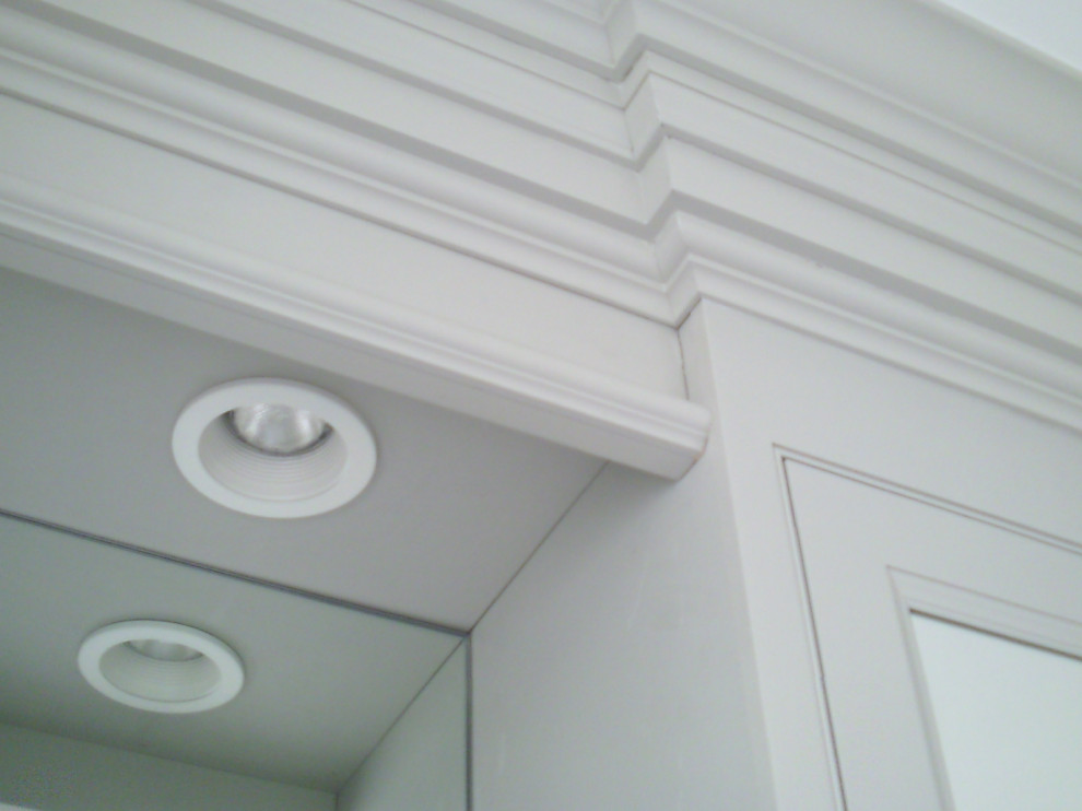 MASTER BATH CARRARA MARBLE