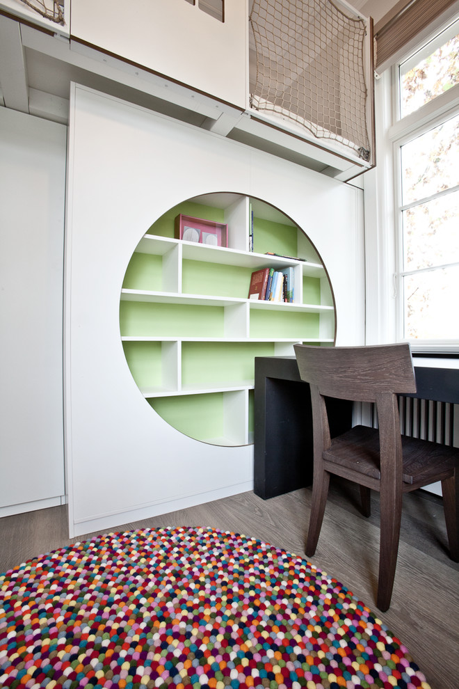 Design ideas for a contemporary home in Hamburg.