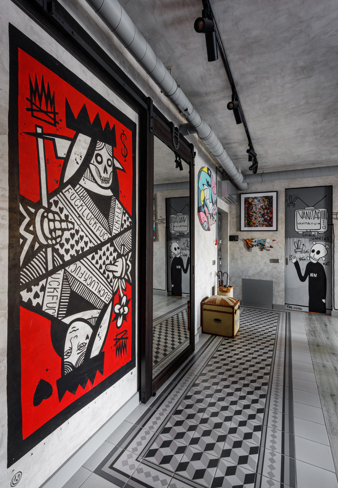 Яркий лофт для ценителя современного искусства