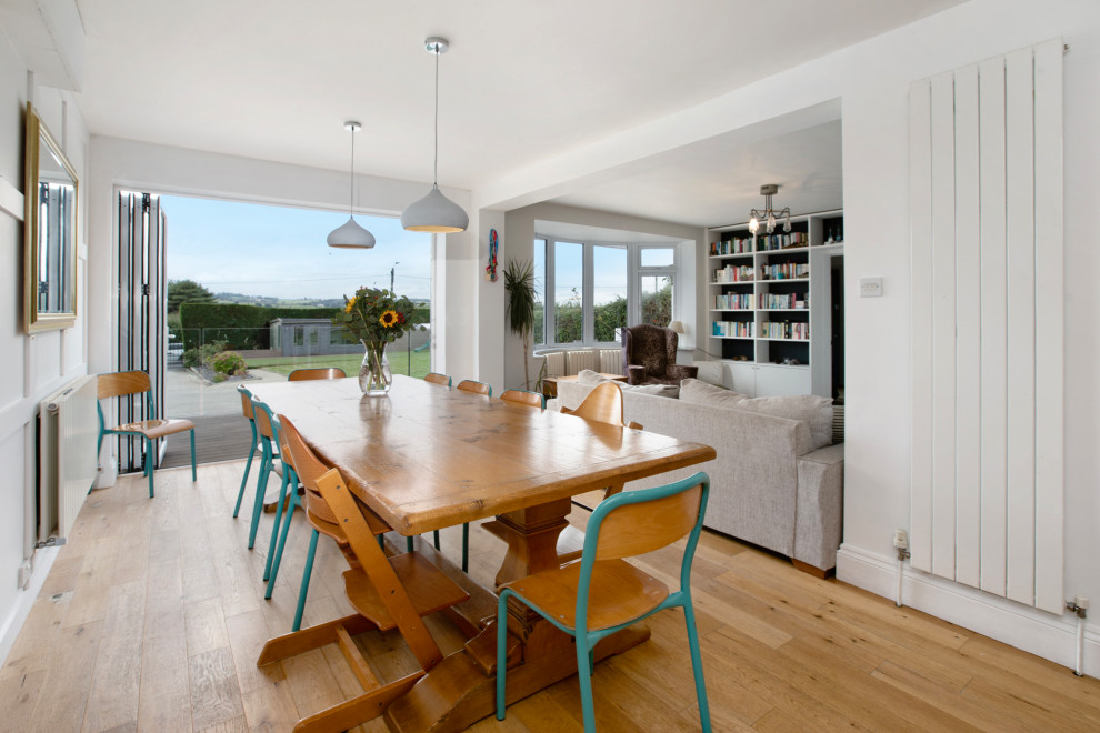 Styling of an open plan family home with river view