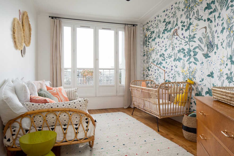 This is an example of a contemporary nursery in Paris.