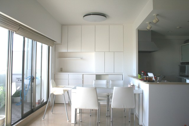用途に合わせて扉を設計したダイニング壁面収納 Modern Nagoya By 収納ラボ Houzz